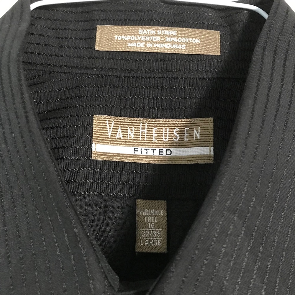 ⭐️⭐️Van Heusen men’s dress shirt⭐️⭐️